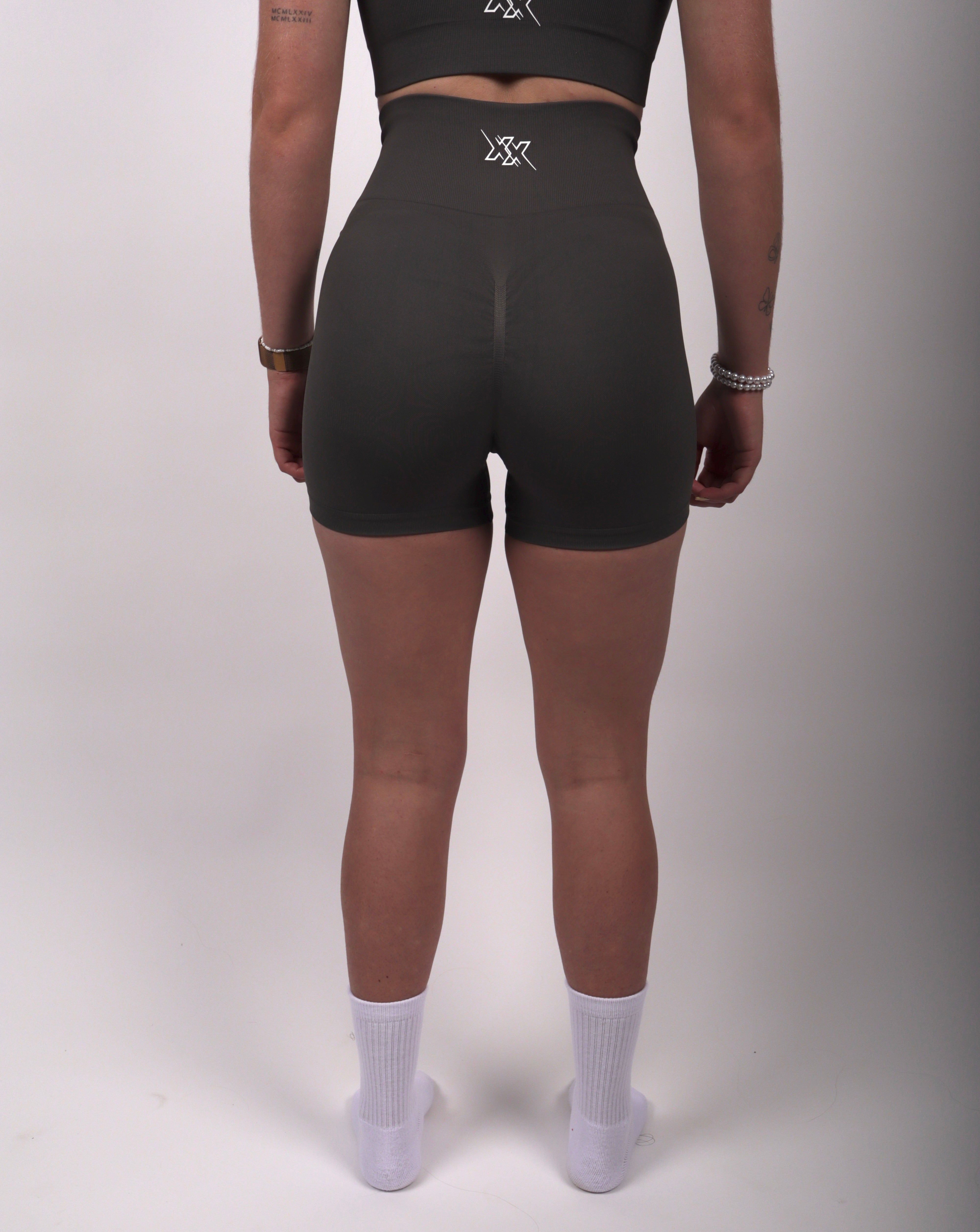 Sculpt Short – Ash Grey